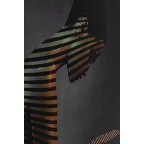 Déco Toiles et tableaux | Tableau femme illusion d'optique en verre 120x80 - FX71823