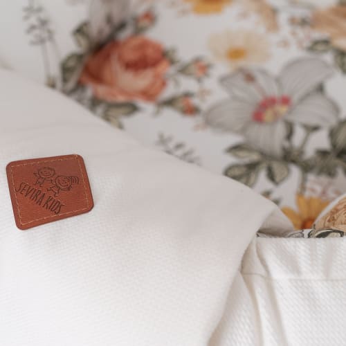 Cocon Bebe Matelasse Nid Reducteur De Lit Neo Vintage Neo Vintage Maisons Du Monde
