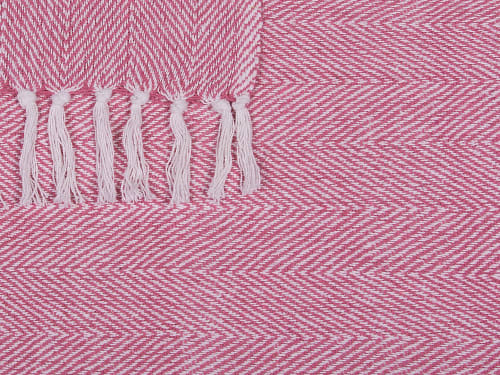 Manta rosa suave coralina con detalle de flecos LOW PINK