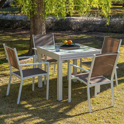 Conjunto de mesa extensible y 6 sillas de jardín Thais apilables