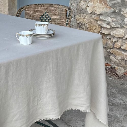 Nappe ovale vert 180x235 en polyester FONTANA