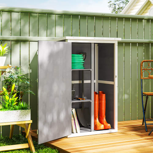 Armoire De Jardin En Bois Outsunny 91x69x192cm - Toit Asphalte, 2 Fenêtres, étagère, Porte Verrouillable - 5