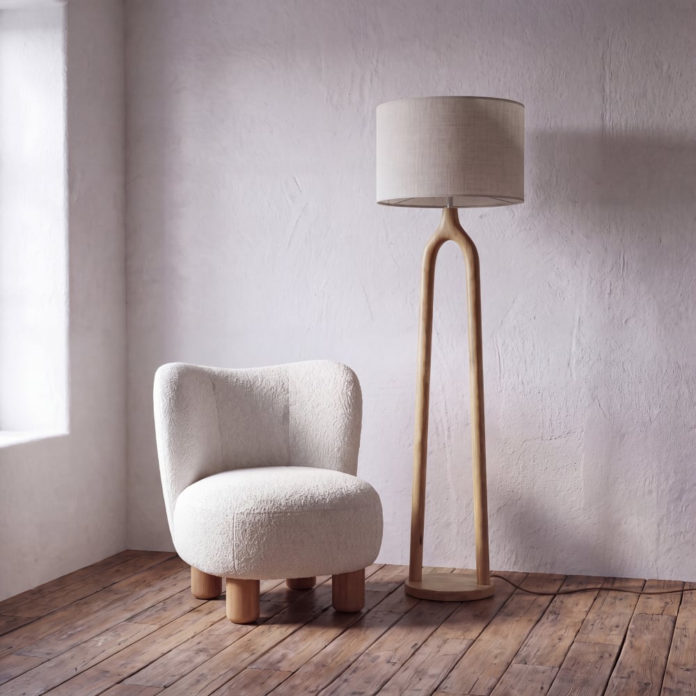 Lampadaire en bois de manguier et abat-jour beige, H168 cm