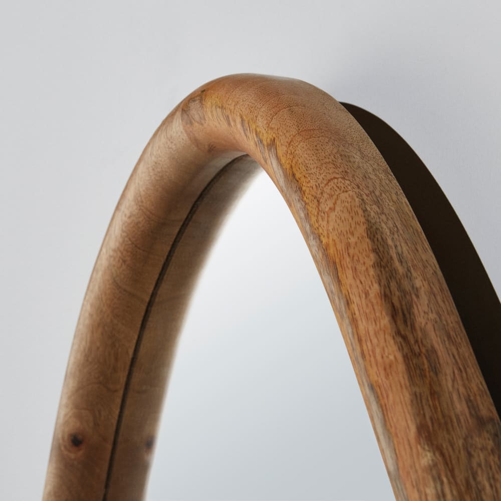 Organischer Spiegel aus Mangoholz, 70 x 120 cm - Maisons Du Monde