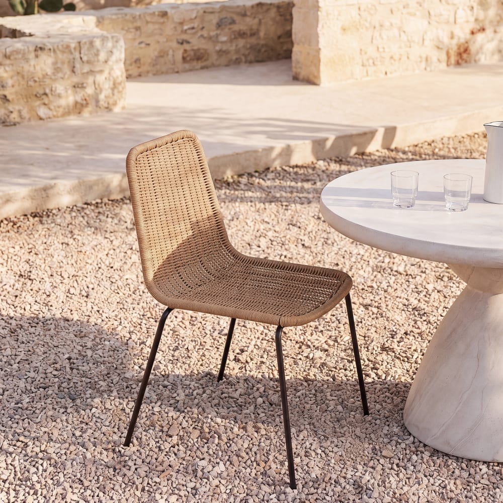 Chaise de jardin imitation rotin et acier noir Chaise de jardin imitation rotin et acier noir