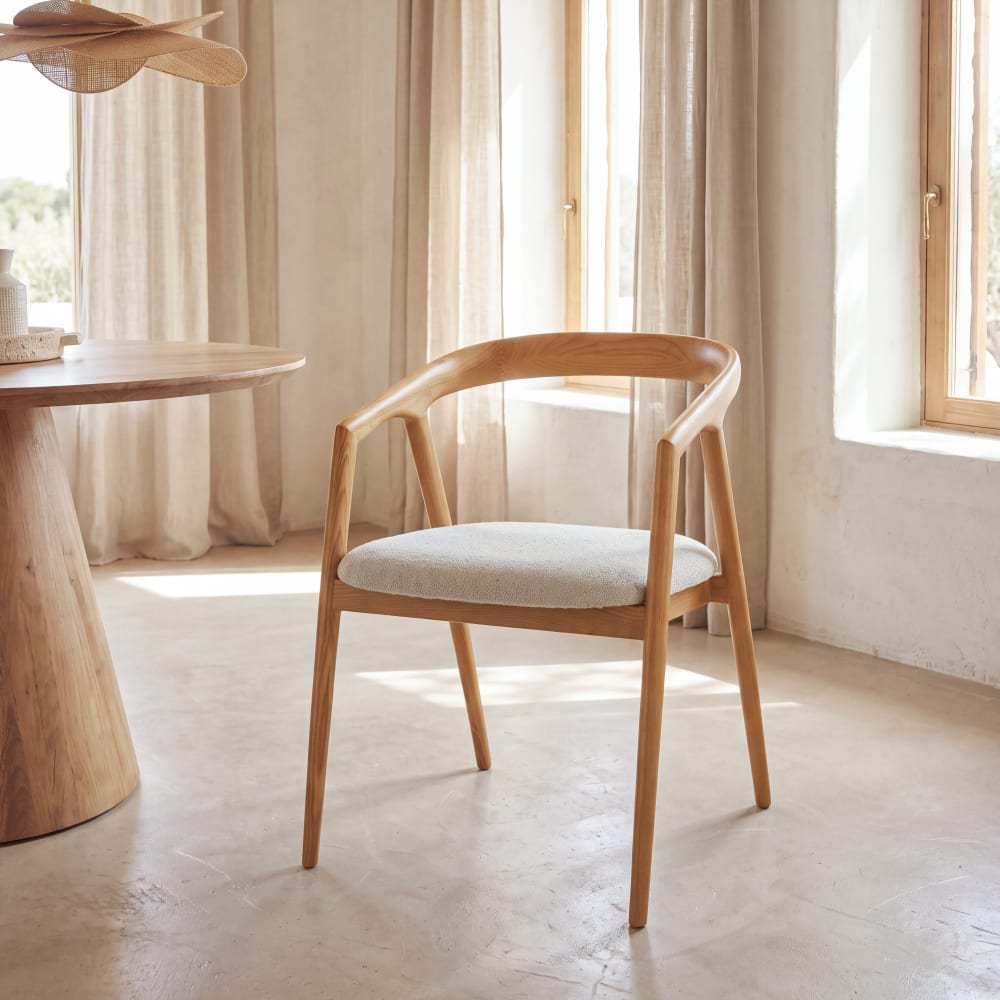 Chaise en tissu polyester beige et bois de frêne moyen