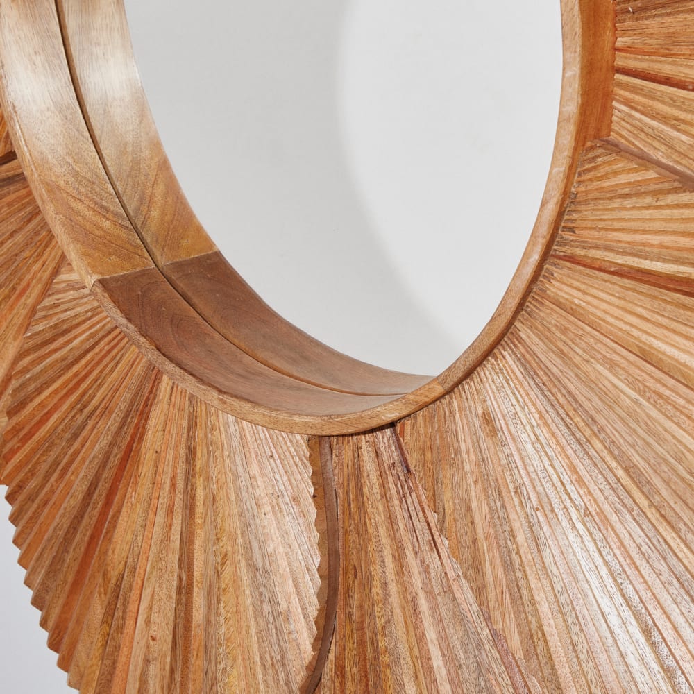 Miroir fleur en bois de manguier gravé, D120 cm - Maisons du Monde