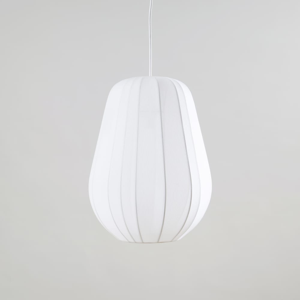 Suspension en textile blanc