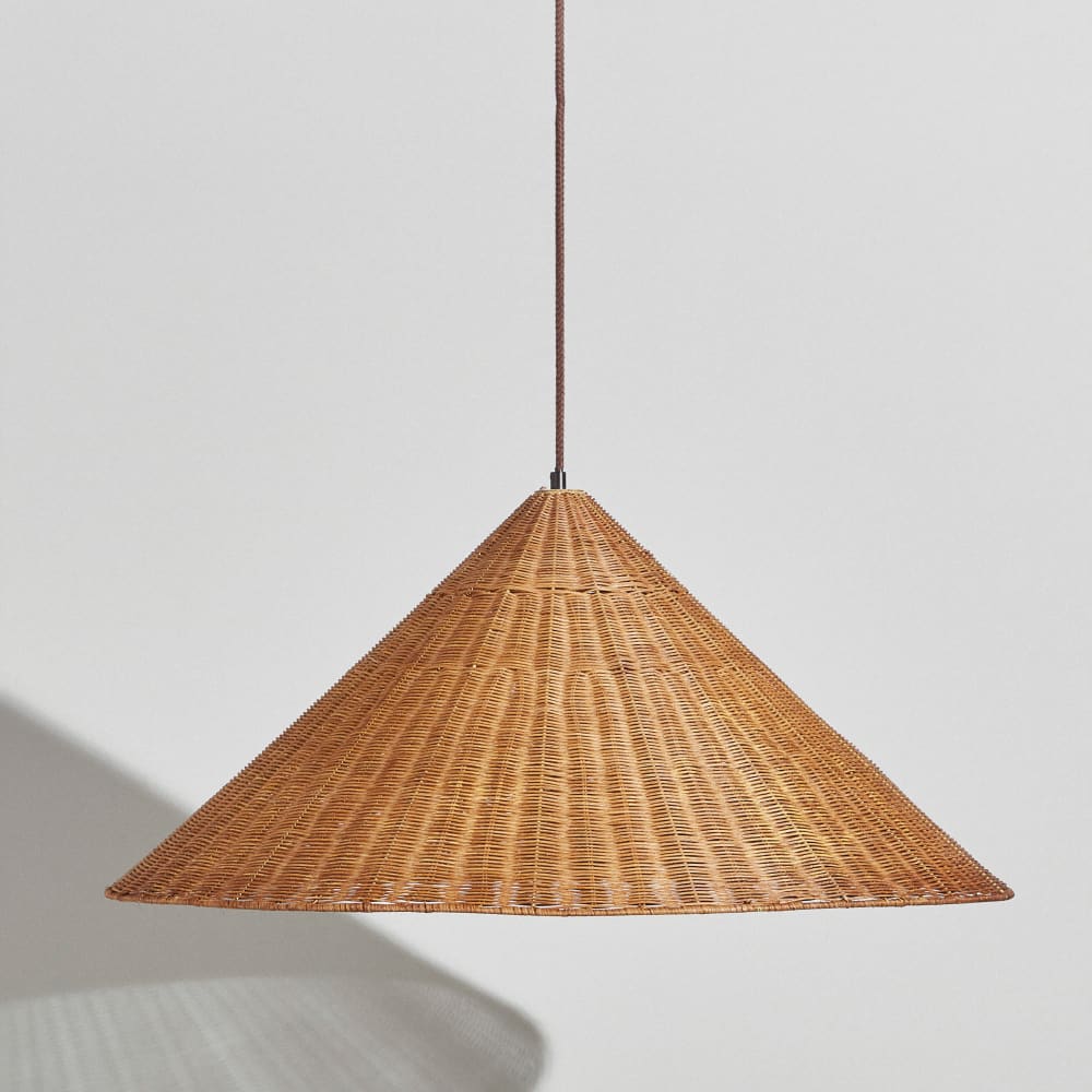 Suspension conique en rotin