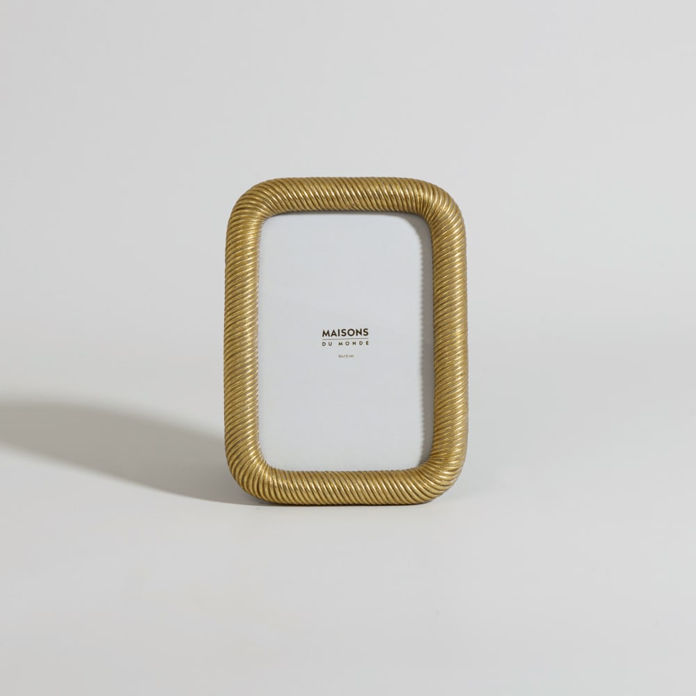 Cadre photo en résine torsadée dorée, format 10x15 cm
