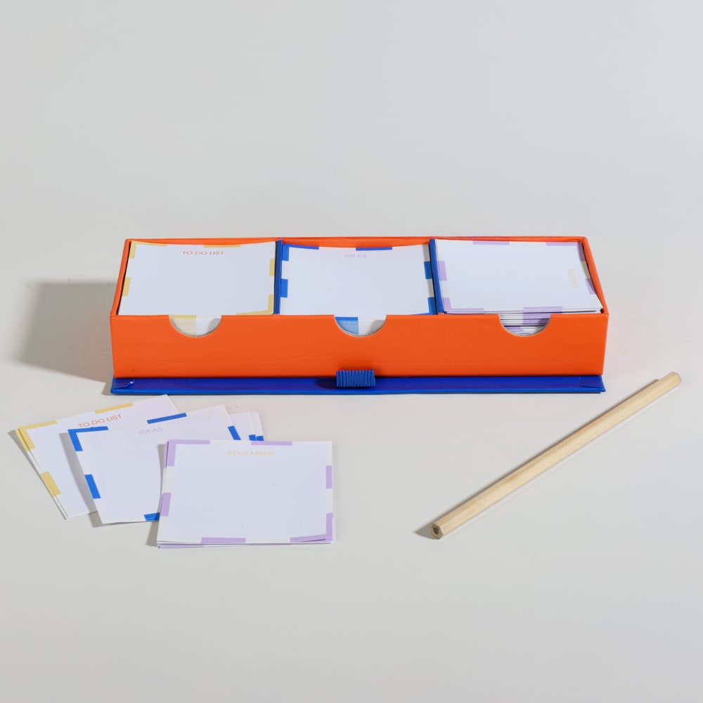 Notizblock (x3) gelb, blau, orange, weiß mit Bleistift - Maisons