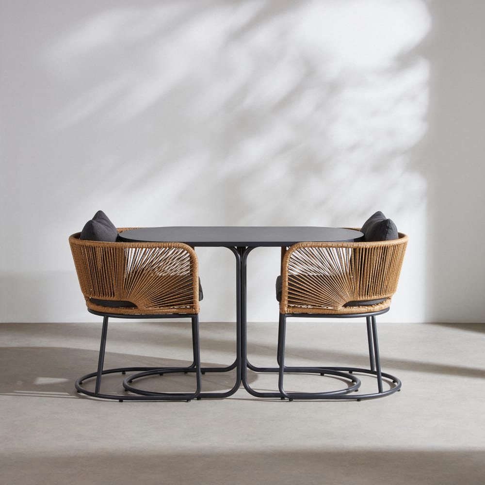 Ensemble table et 2 chaises de jardin en aluminium gris anthracite et résine beige