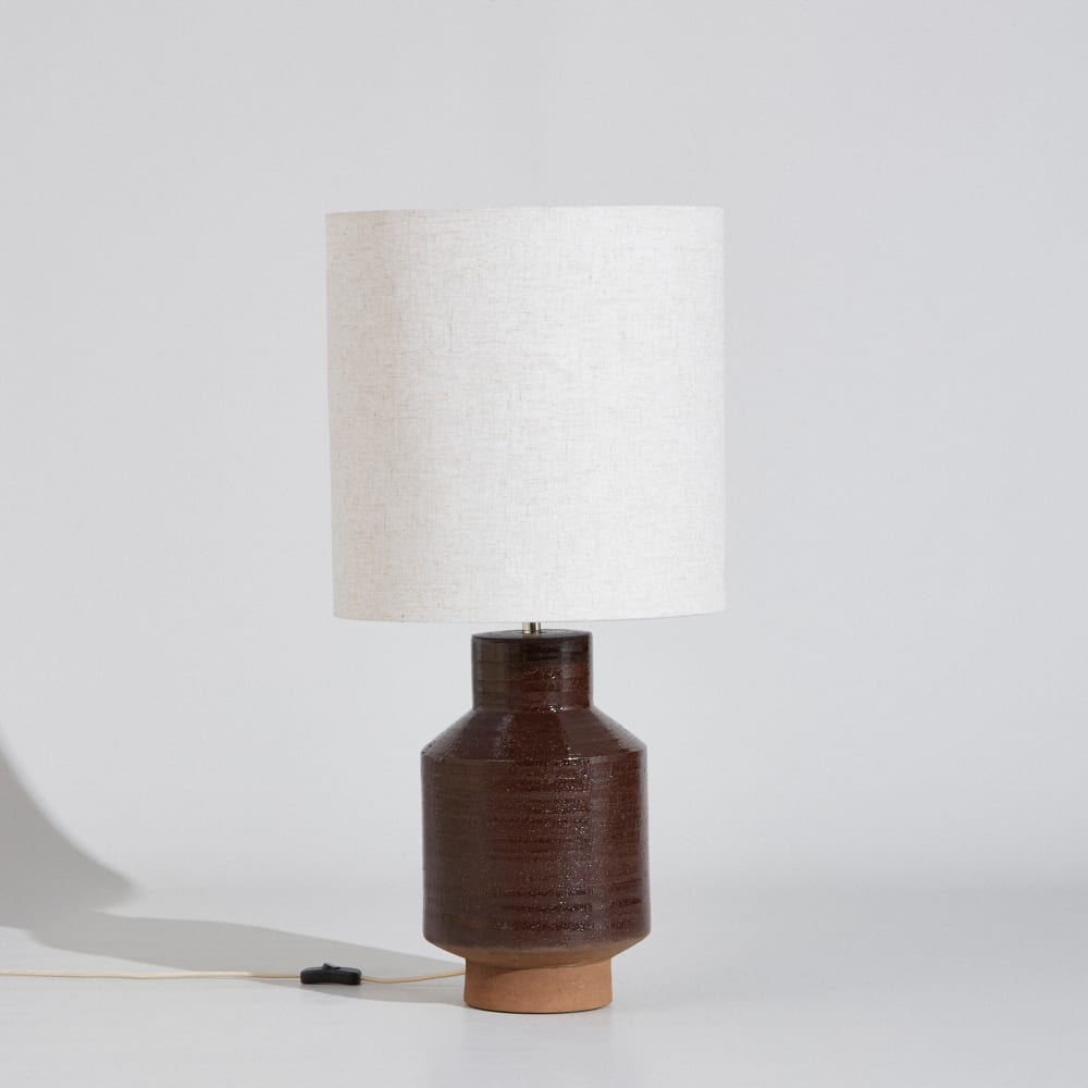 Lampe en grès marron et abat-jour en lin