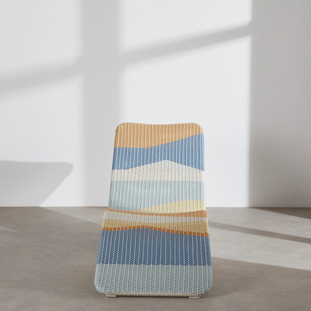 Bain de soleil en acier et résine multicolore — vue 3