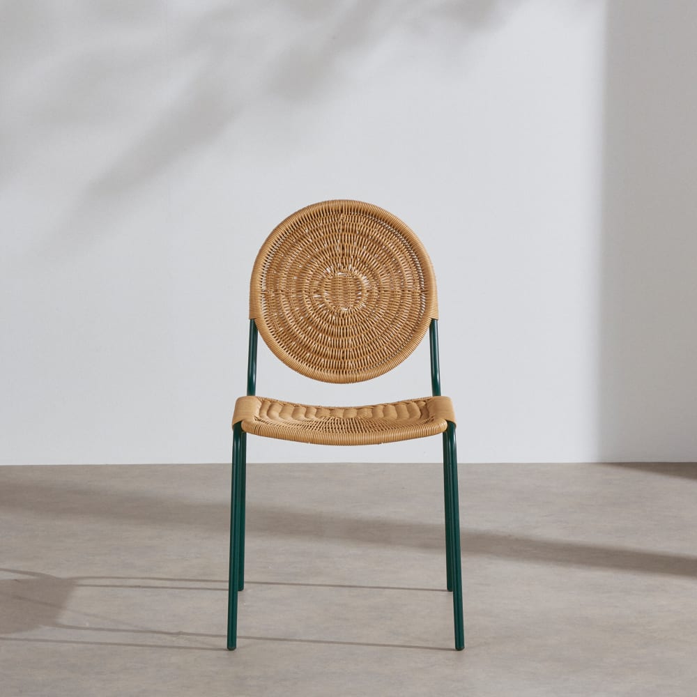 Chaise de jardin en acier vert foncé et résine tressée beige