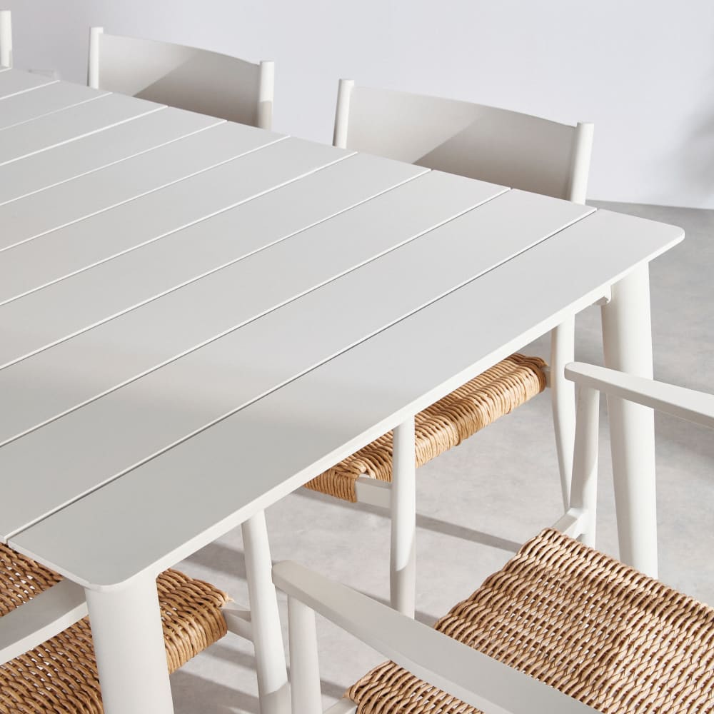Ensemble table et 8 chaises de jardin en aluminium coloris argile et résine beige — vue 4