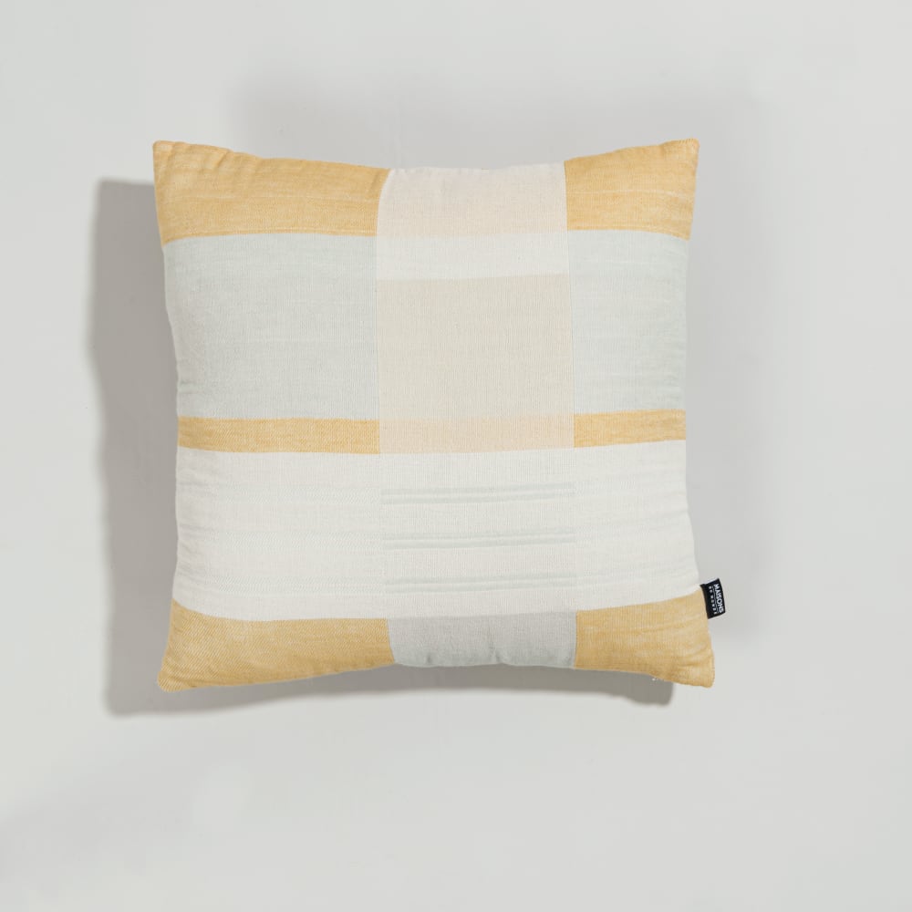 Coussin motif géométrique tricolore 45x45