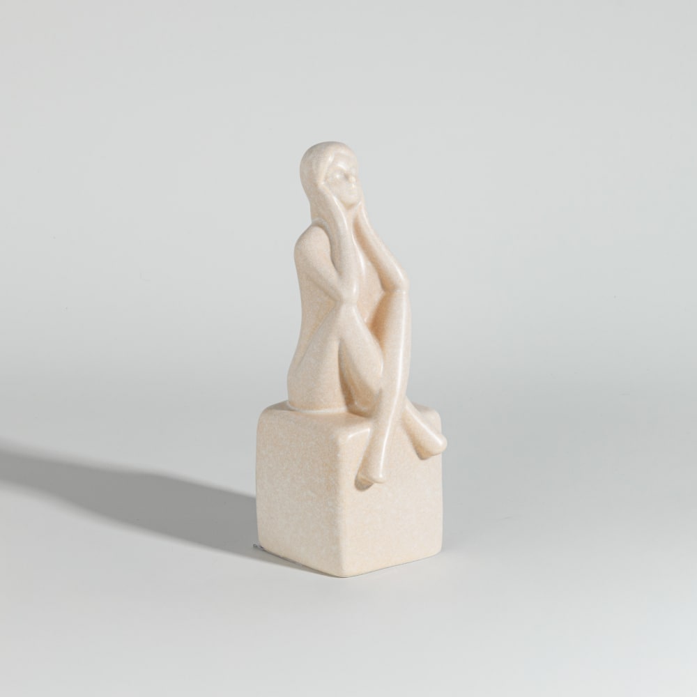Figur aus beigefarbenem Sandstein, Statuette H2O - Maisons Du