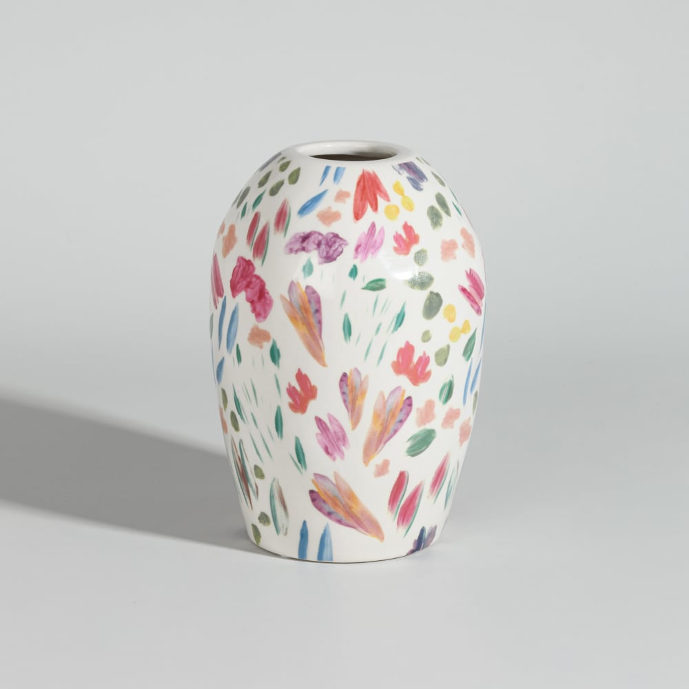 Vase en grès motif floral vert, jaune et rose, H18 cm