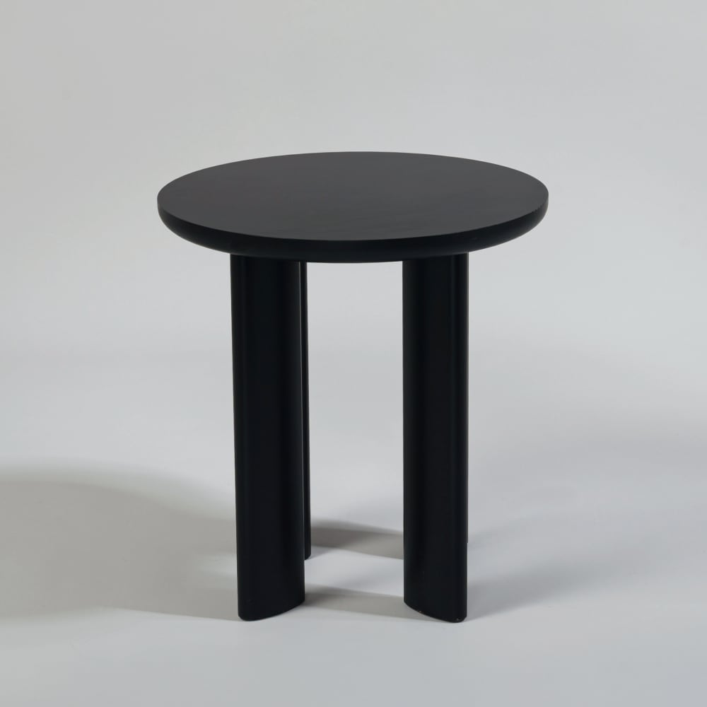 Bout de canapé noir