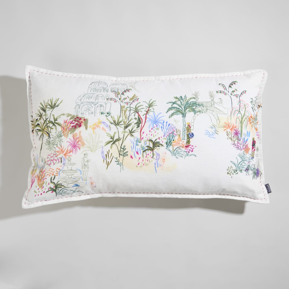 Coussin en coton imprimé et brodé multicolore 80x45