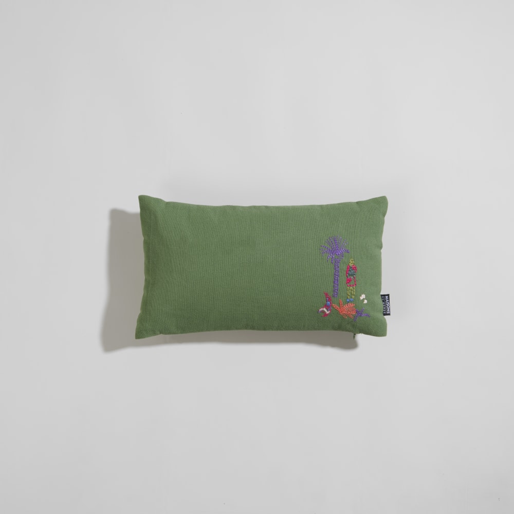 Coussin en coton vert broderie multicolore 35x20