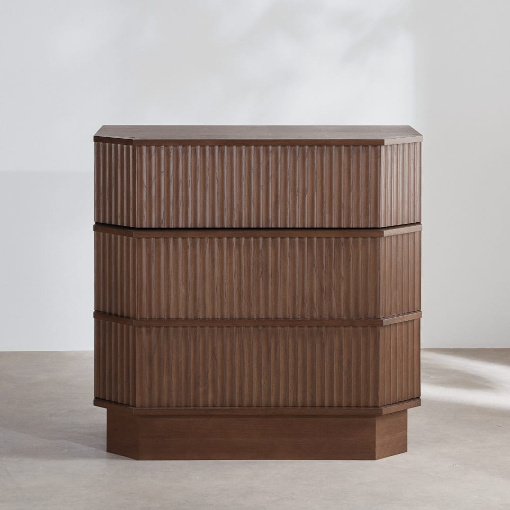 Commode haute en bois de chêne et placage chêne, L102 cm