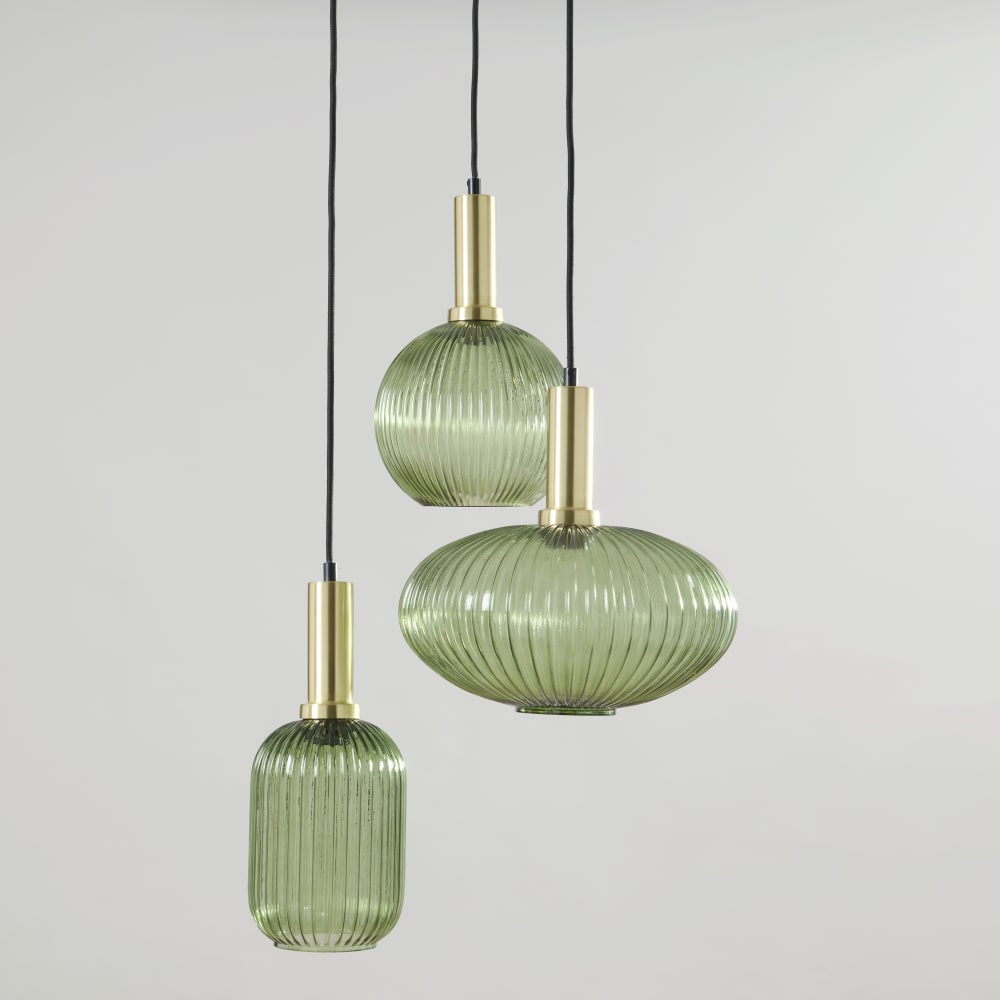 Suspension 3 abat-jours en verre strié vert