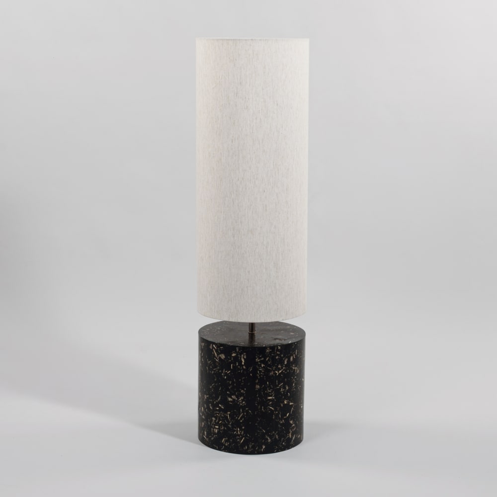 Lampadaire effet terrazzo et abat-jour cylindrique crème H142