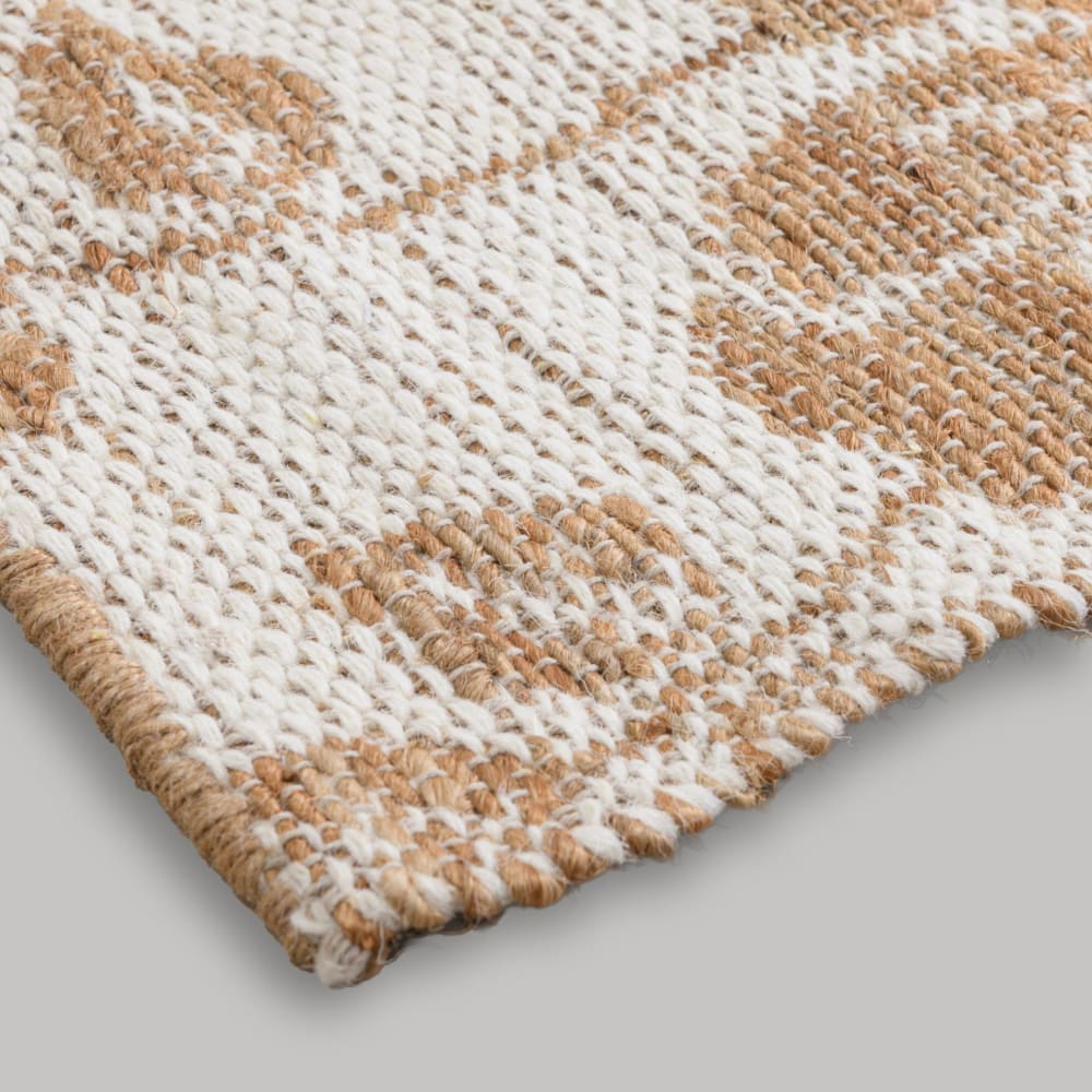 Tapis en jute et laine tissé jacquard beige et blanc, 90x150 cm — vue 4