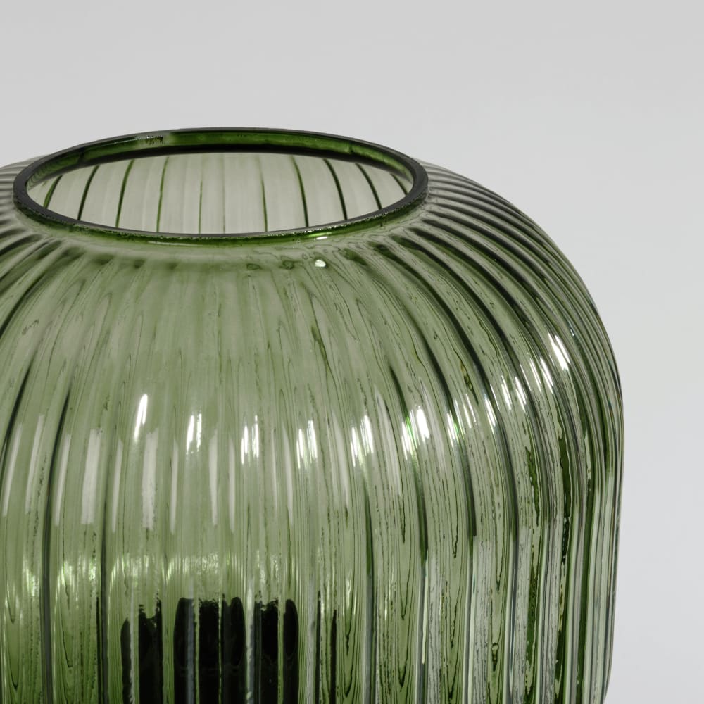 Vergoldete Stahllampe mit grünem Glasschirm, H 40 cm - Maisons Du
