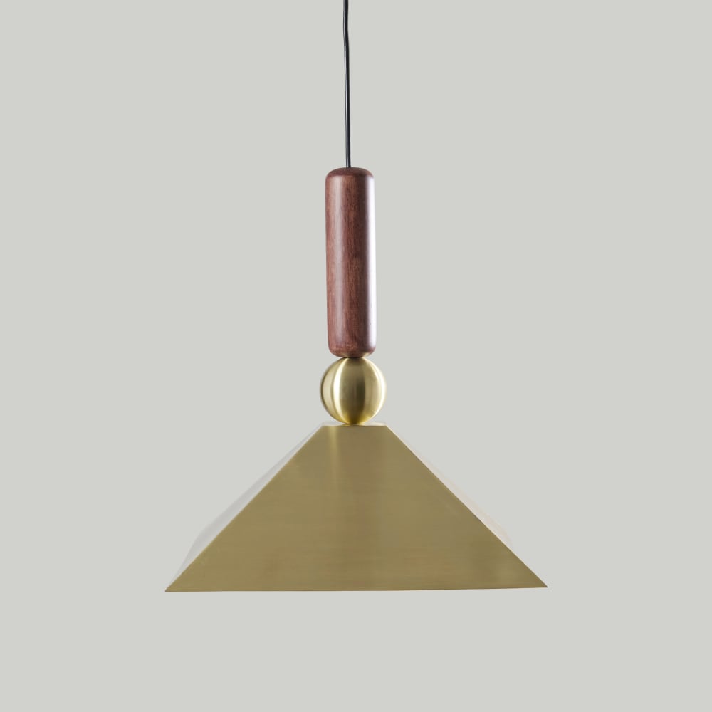 Suspension conique en acier doré et tige en bois d'hévéa