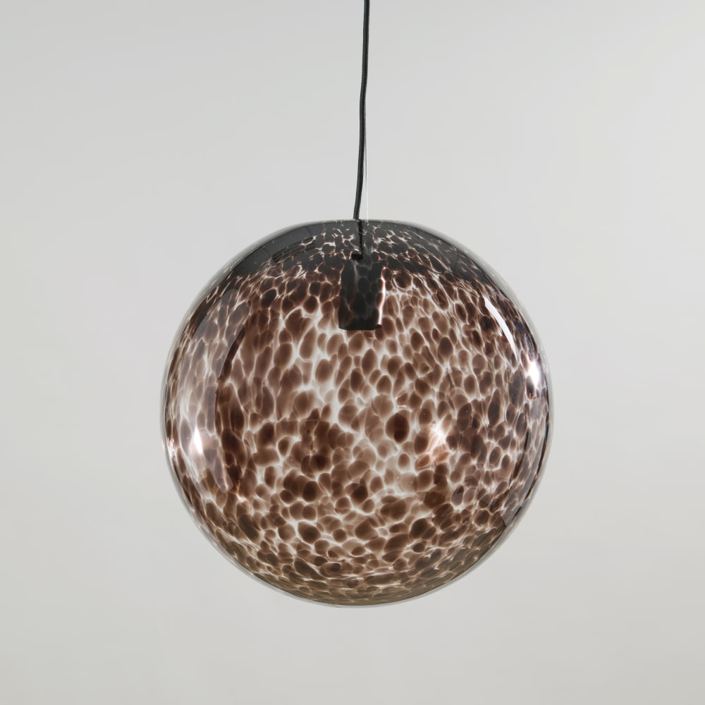 Suspension boule en verre moucheté marron et noir