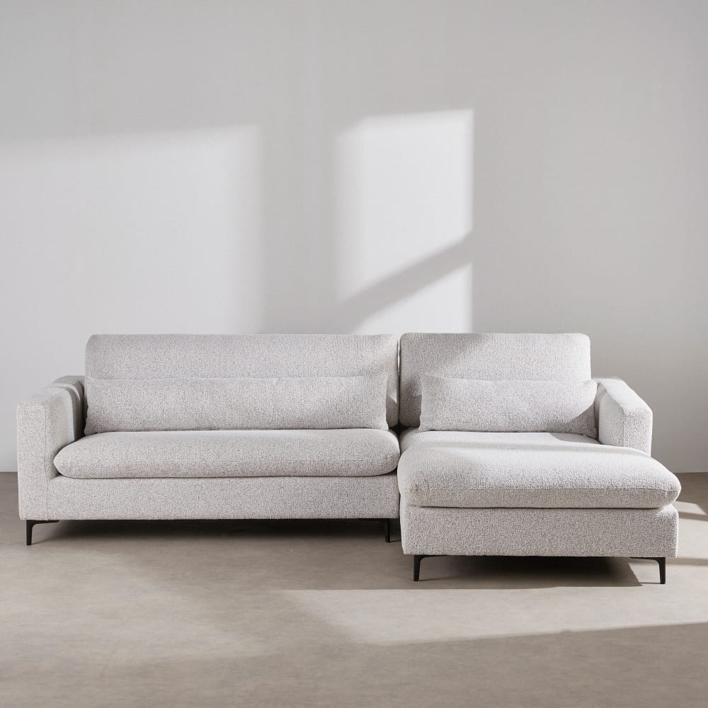 Canapé d'angle droit 4/5 places avec têtières relevables en textile tramé gris