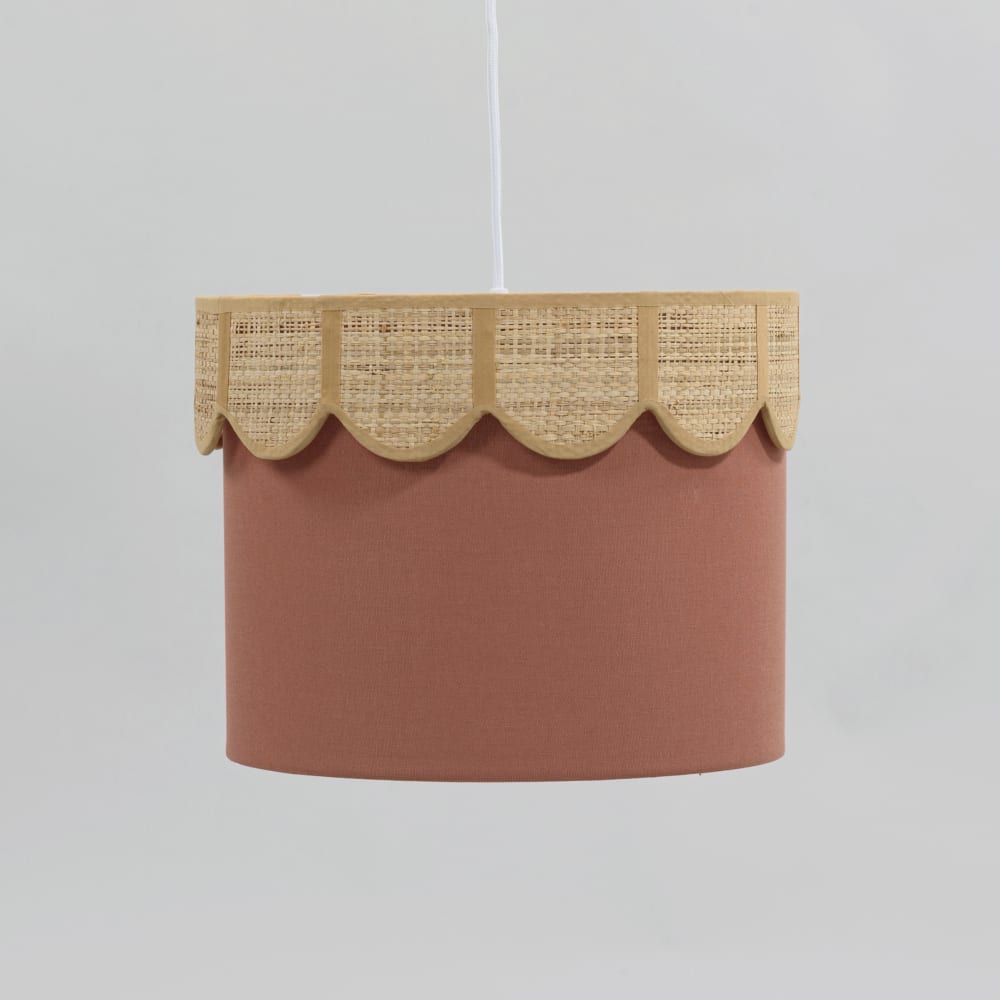 Suspension en textile festonné