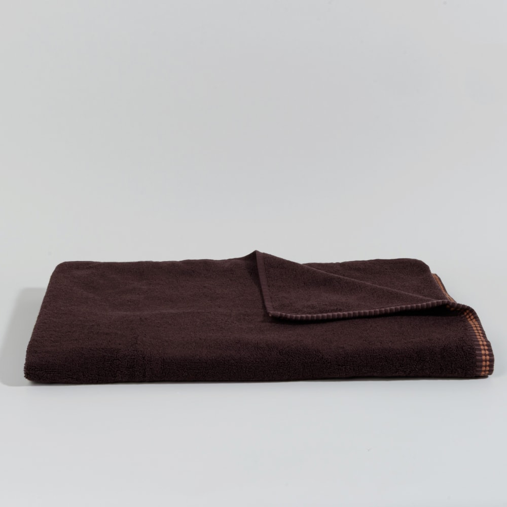 Drap de bain en coton bio marron chocolat et bordures brodées 100x150