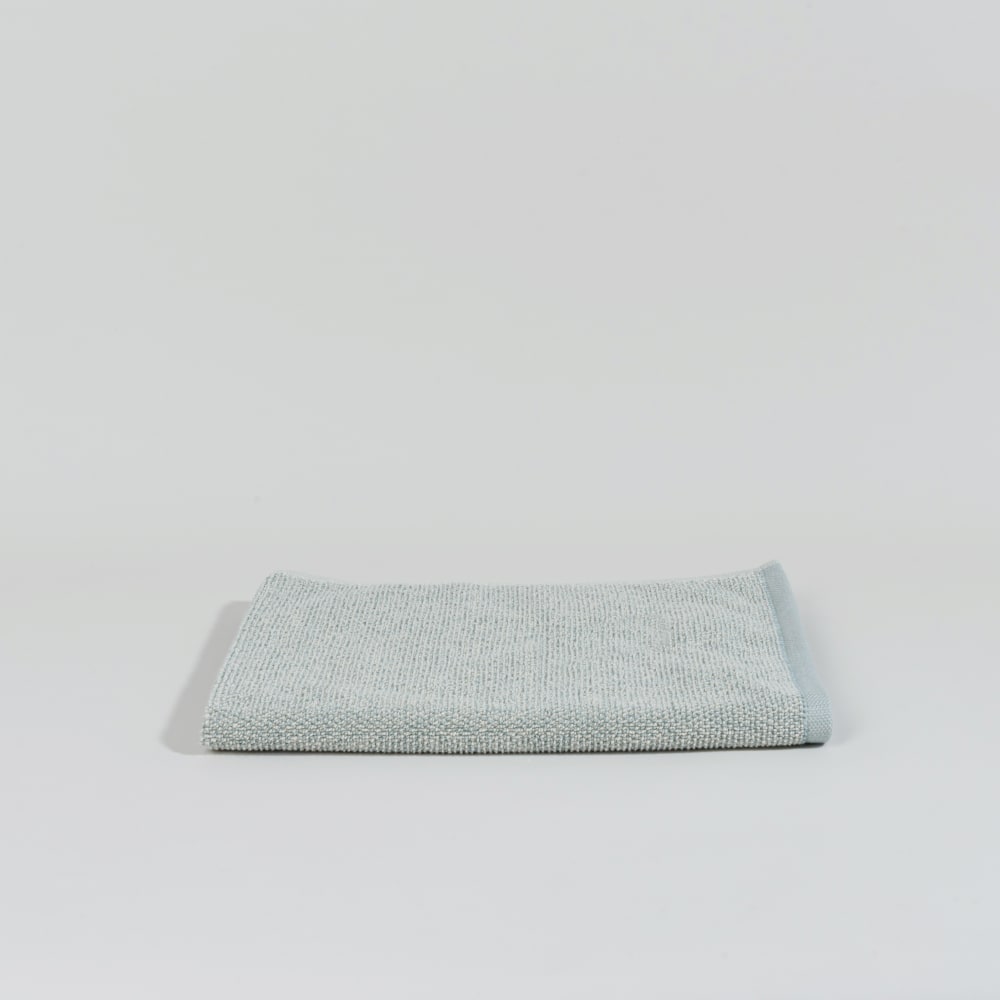 Tapis de bain en coton bio bleu et beige 50x70