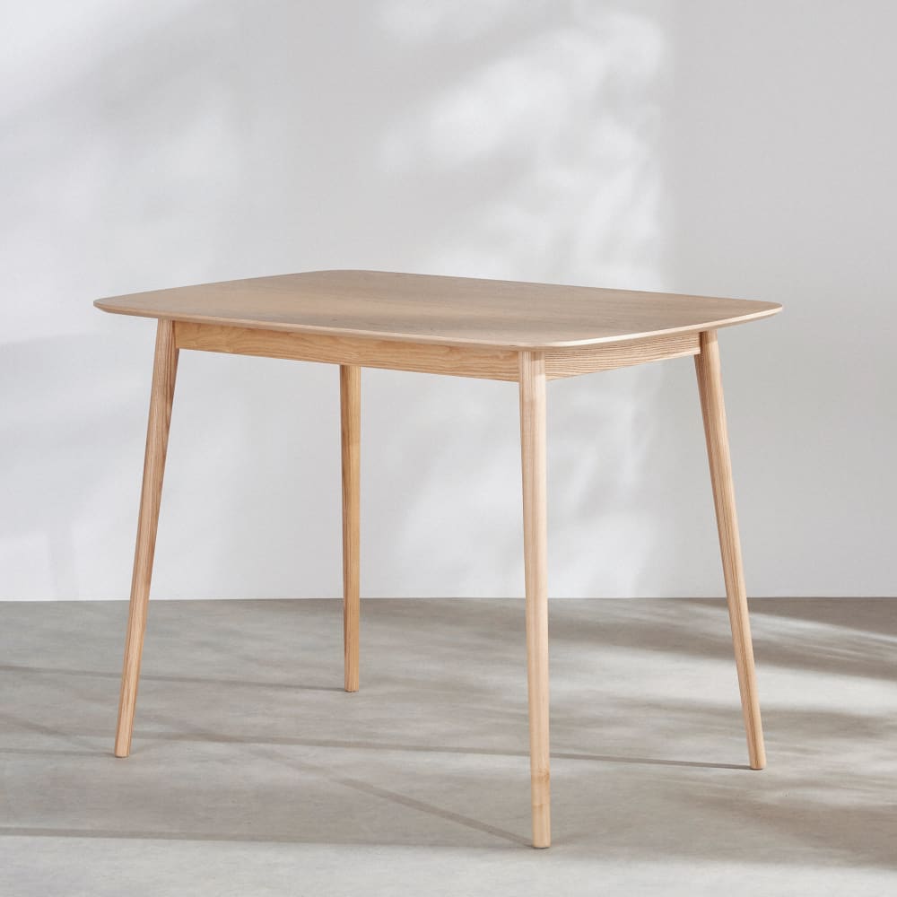 Table à manger haute en placage chêne, frêne et pieds en bois de frêne massif 4 personnes L120