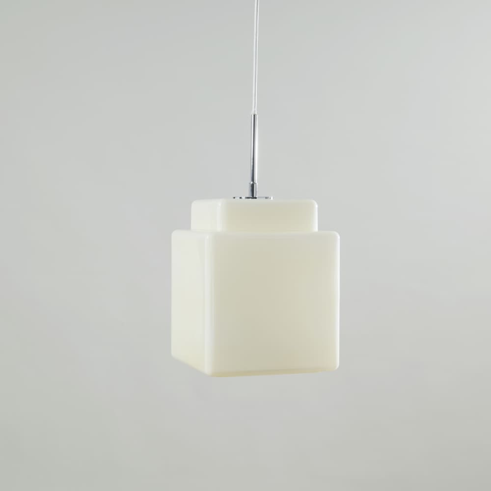 Suspension cubique en verre jaune clair