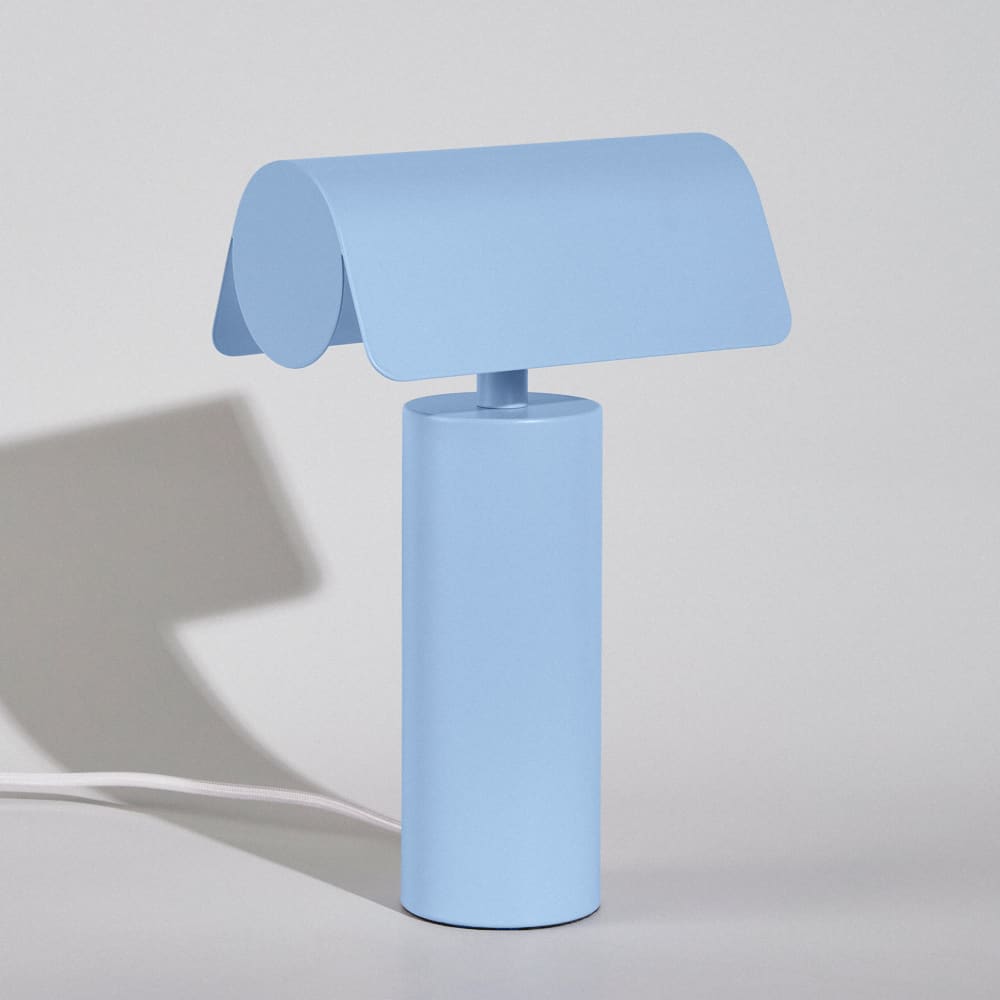 Lampe de bureau en acier laqué bleu