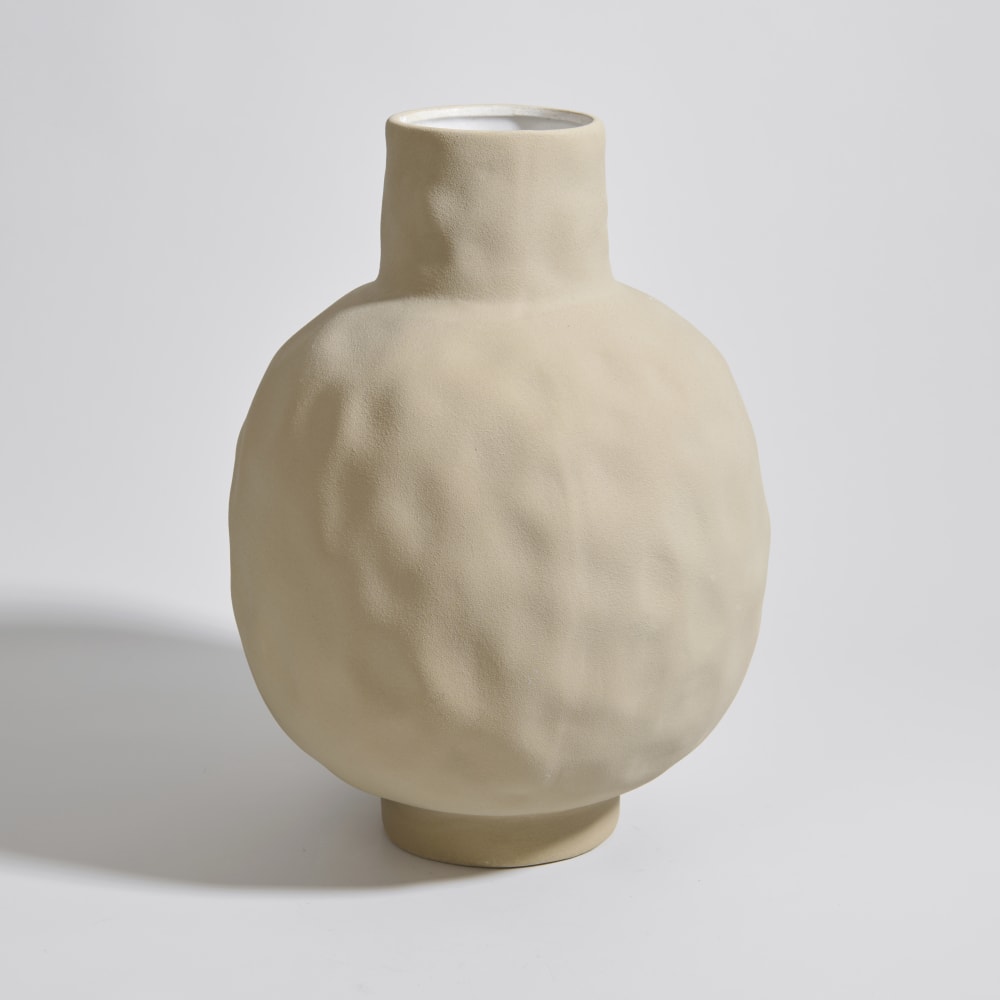 Vase en dolomite beige H35
