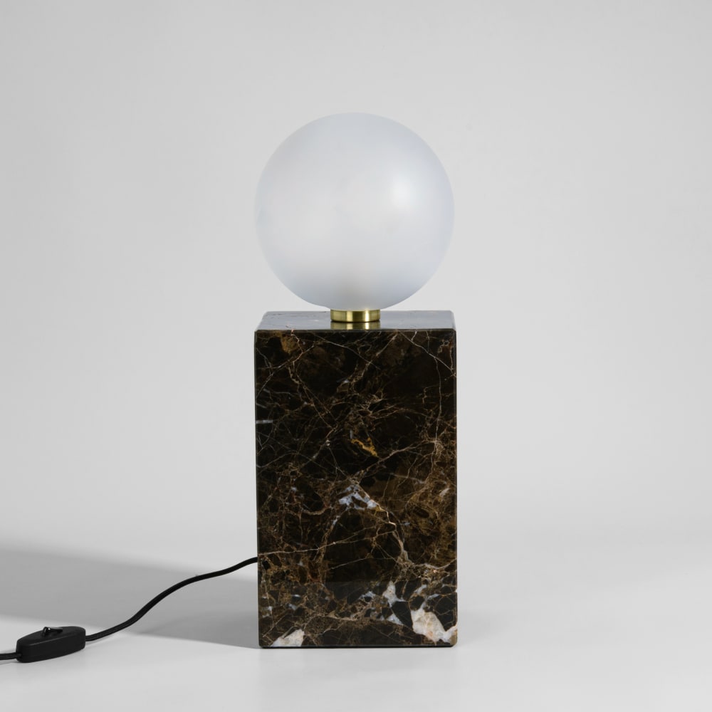 Lampe en marbre noir, marron, gris et globe opaque
