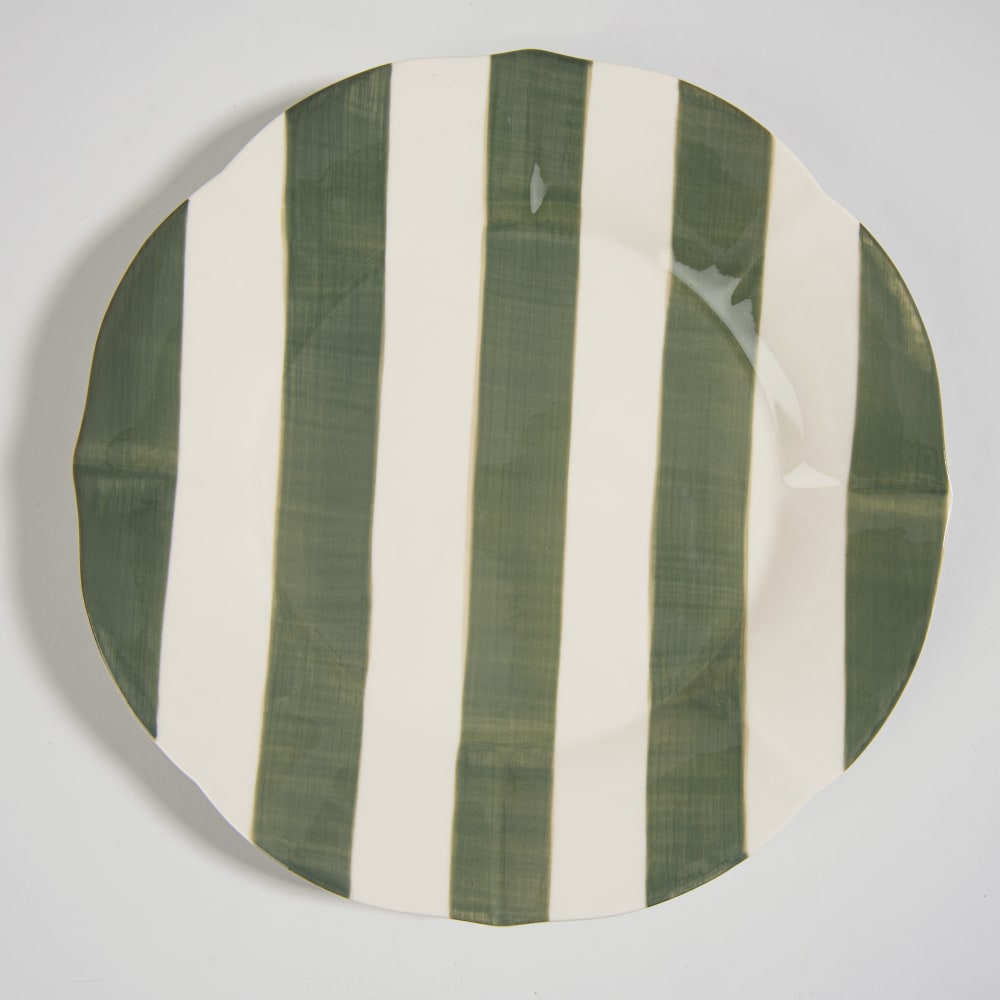 Assiette plate en céramique blanche et verte