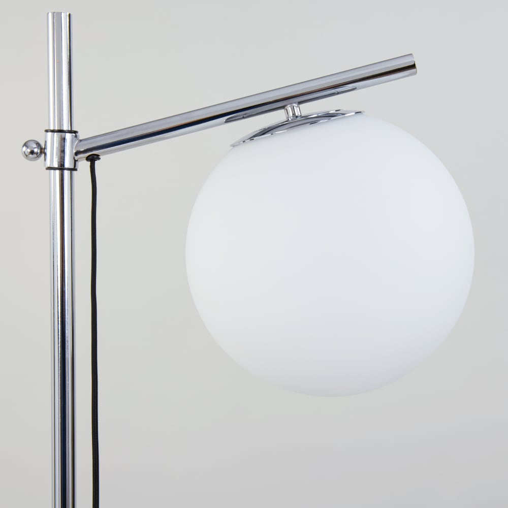Lampadaire en acier et globe en verre, H160 cm — vue 4