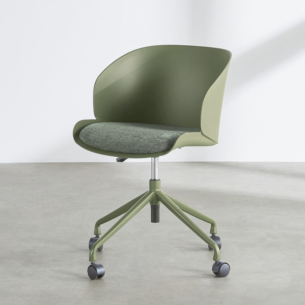 Chaise de bureau verte à roulettes