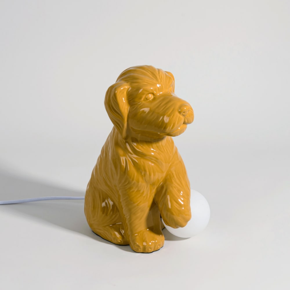 Lampe chien en grès jaune et globe — vue 3