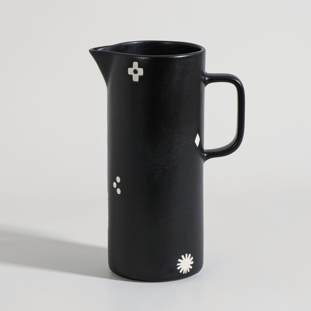 Pichet en grès noir à motifs, 1,5L — Beyit