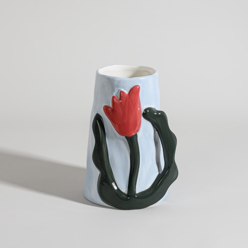 Vase en faïence bleue et fleur rose et vert kaki, H21 cm