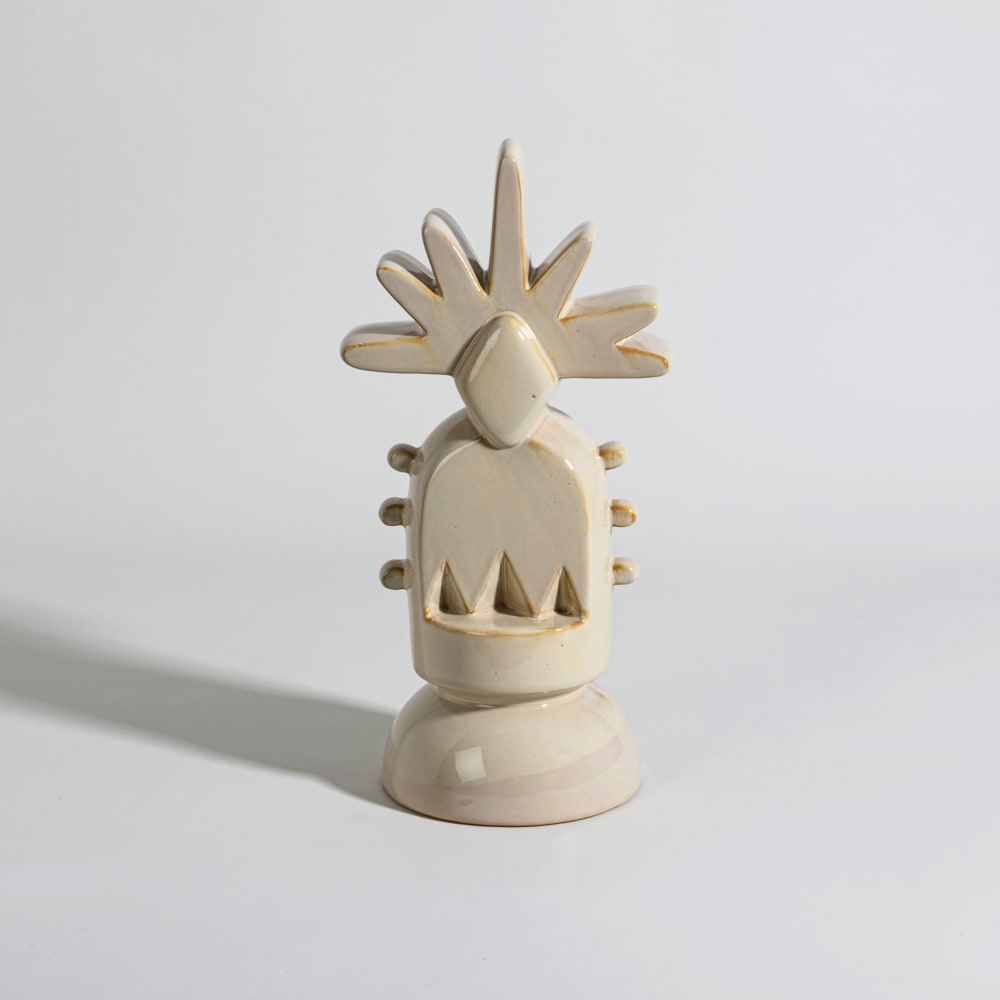 Statuette totem en grès beige, H30 cm — Beyit