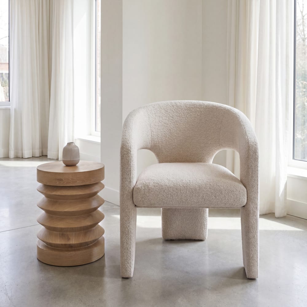 Fauteuil de table en bouclette écrue Fauteuil de table en bouclette écrue